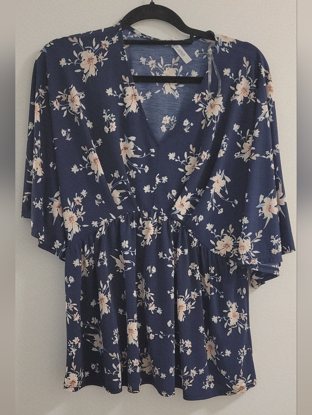 Dear Scarlett Navy Floral Peplum Tunic Top Size Sm